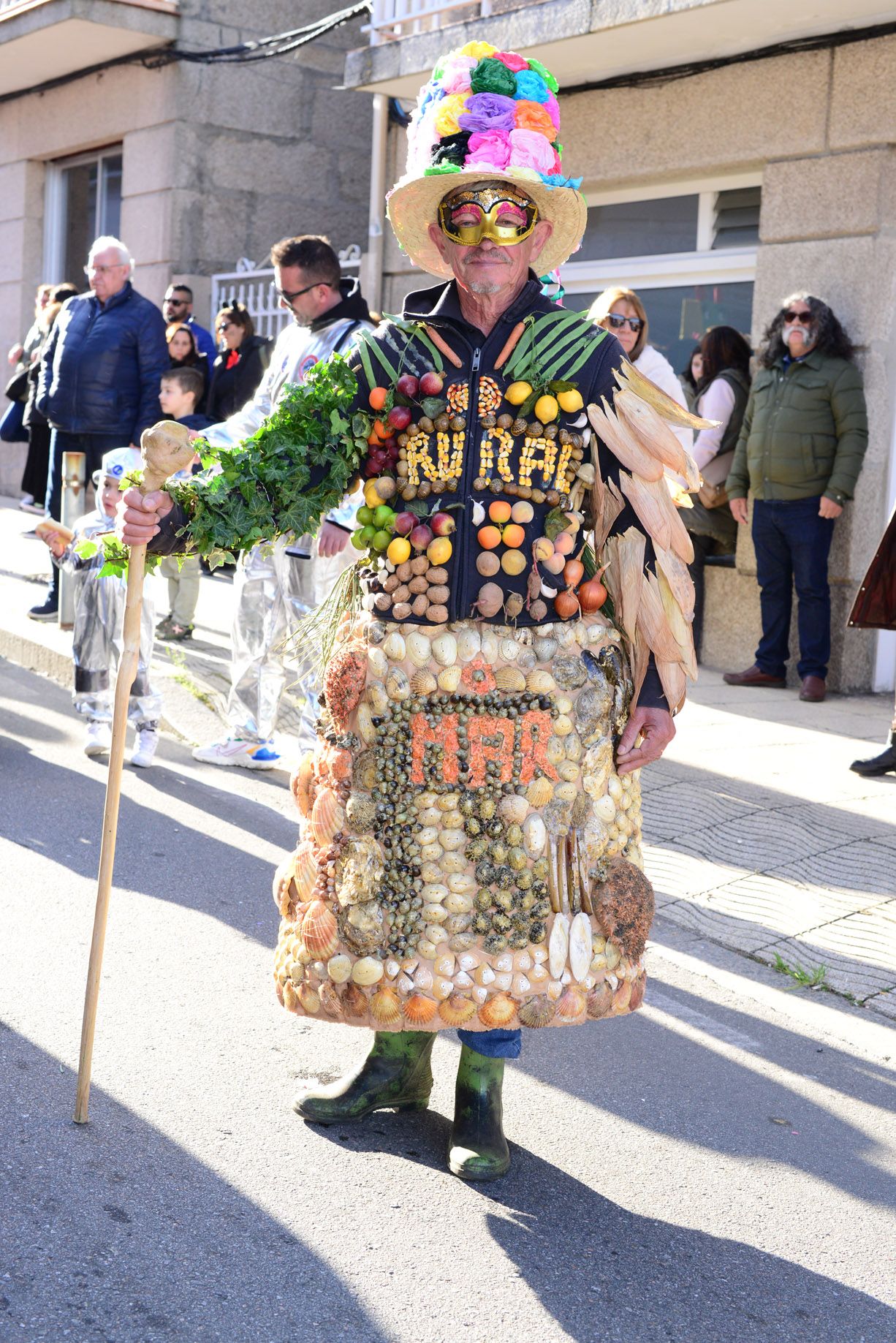 Moaña "llora" el fin del carnaval con el Enterro da Sardiña