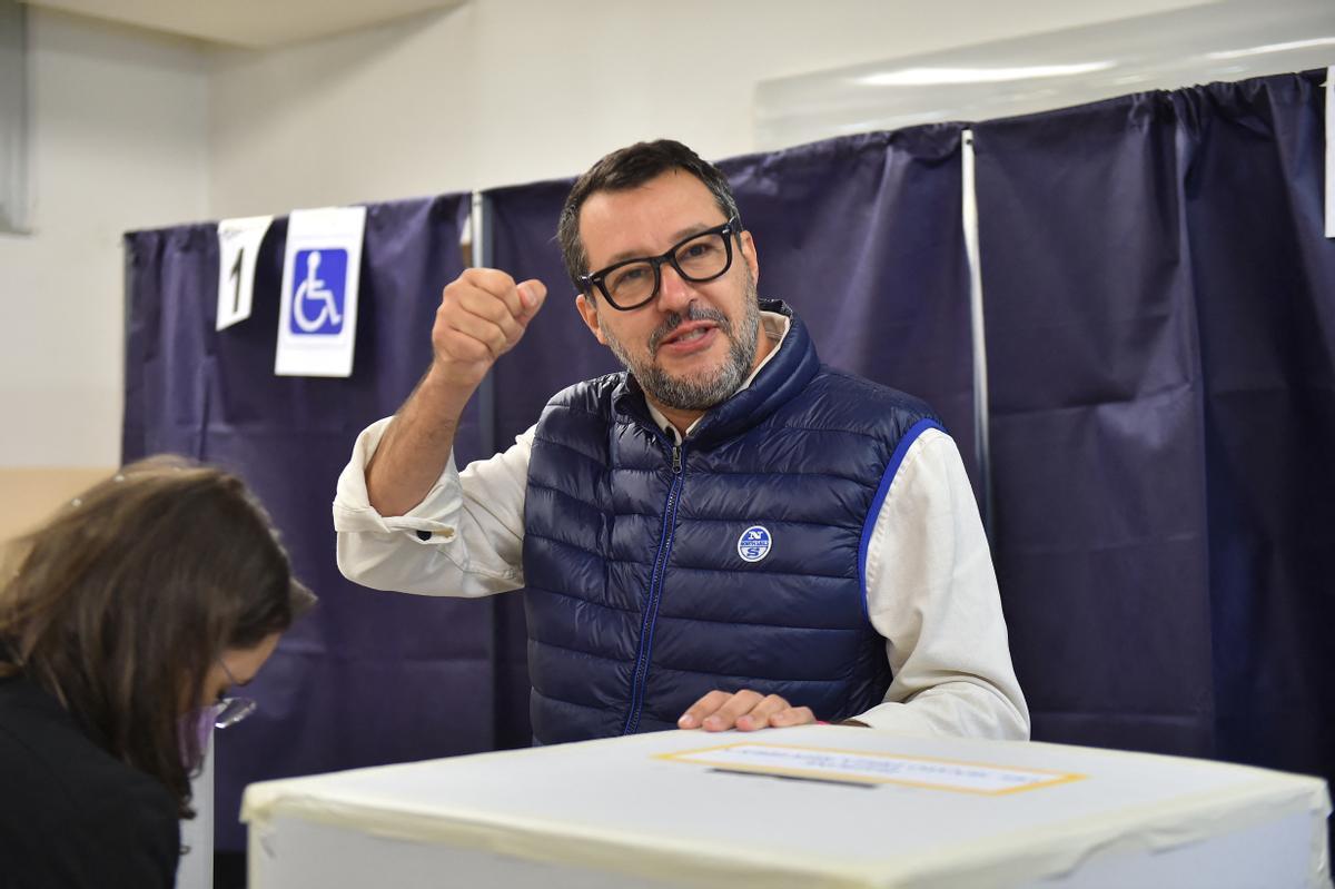 El líder de la Liga, Matteo Salvini, tras votar en las elecciones italianas.