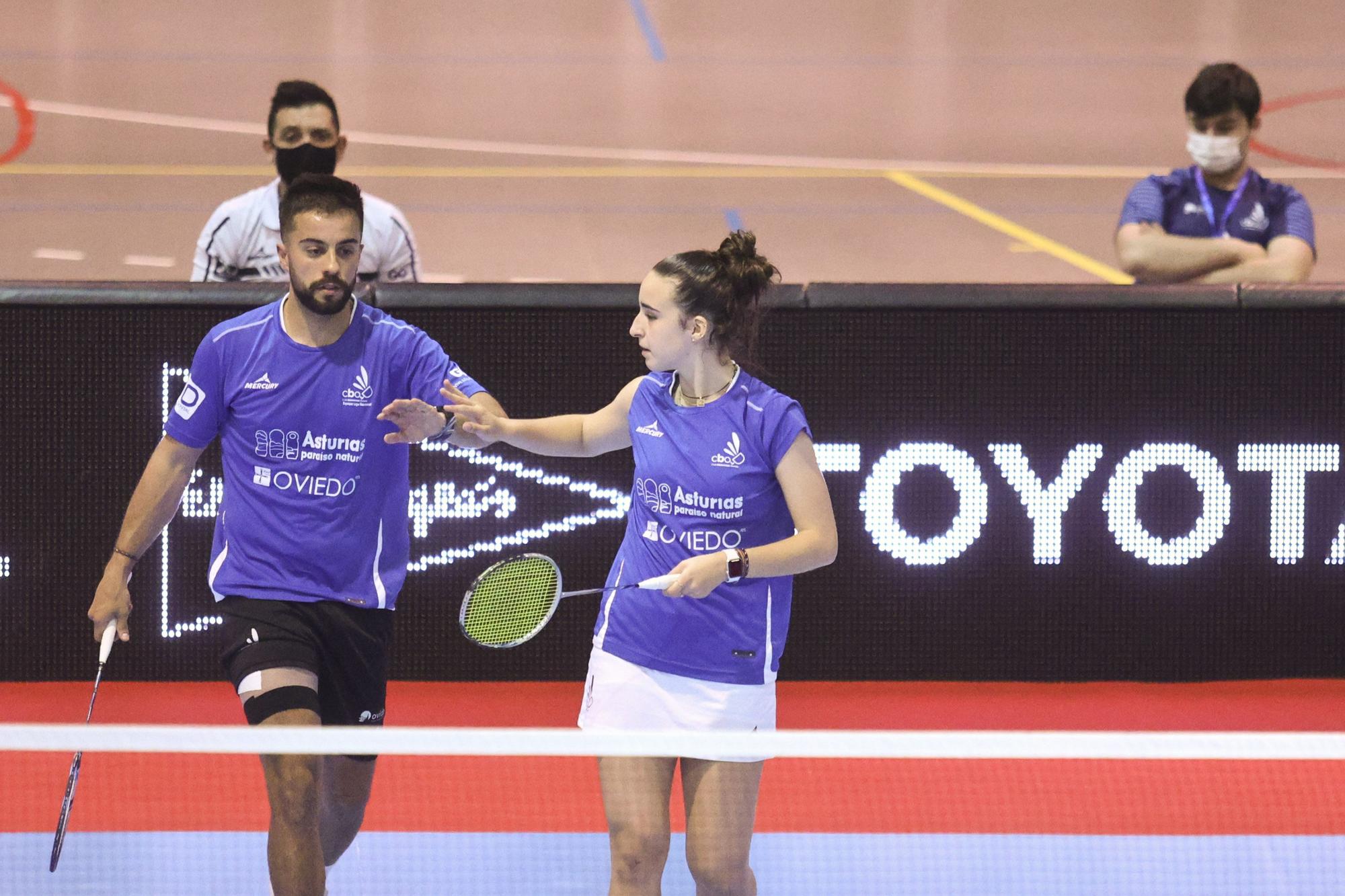 Victoria del Bádminton Oviedo en el partido de ida de la final de Liga