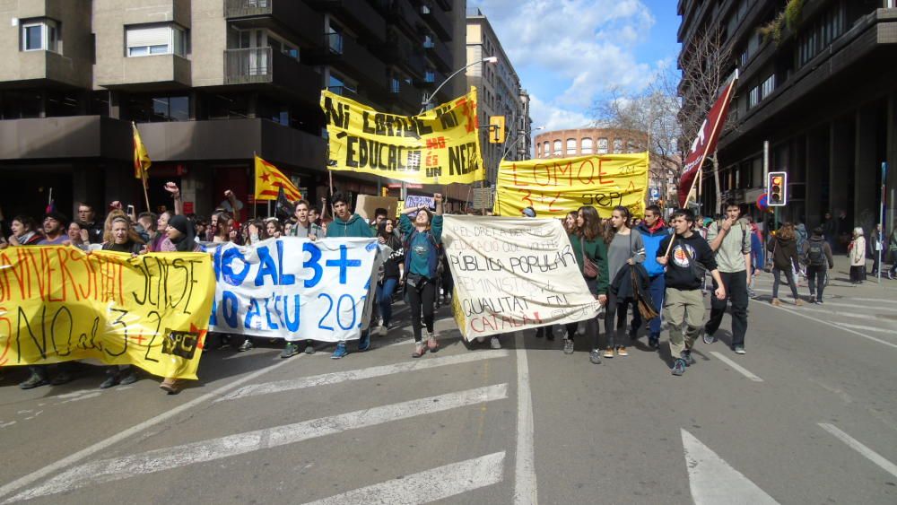 Manifestació 3+2 dels estudiants gironins