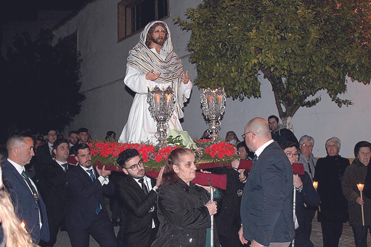 LA NOCHE DEL MARTES SANTO PROCESIONA NUESTRO PADRE JESUS DE LA ORACIÓN EN EL HUERTO.