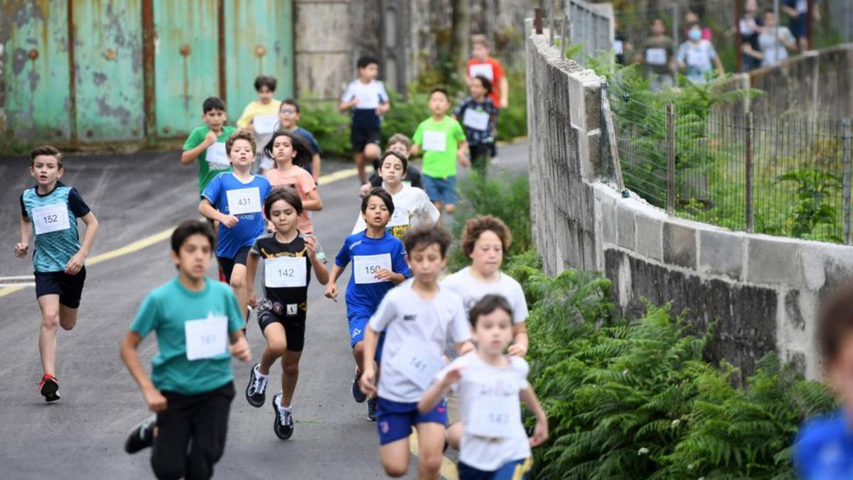 El cross escolar de Mourente, fiel a su cita