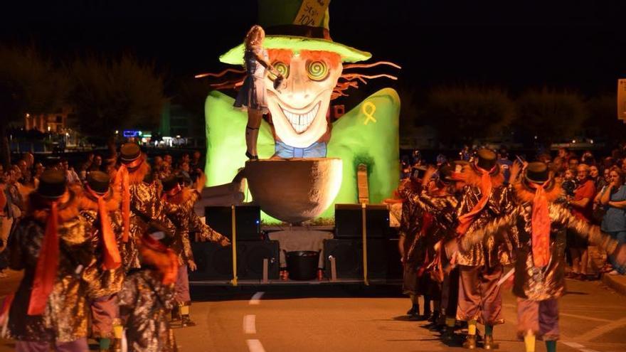 Èxit de la Rua de Carnaval d&#039;Estiu de l&#039;Escala