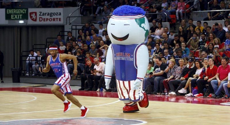 La exhibición de los Globetrotters cautivó al pabellón Príncipe Felipe