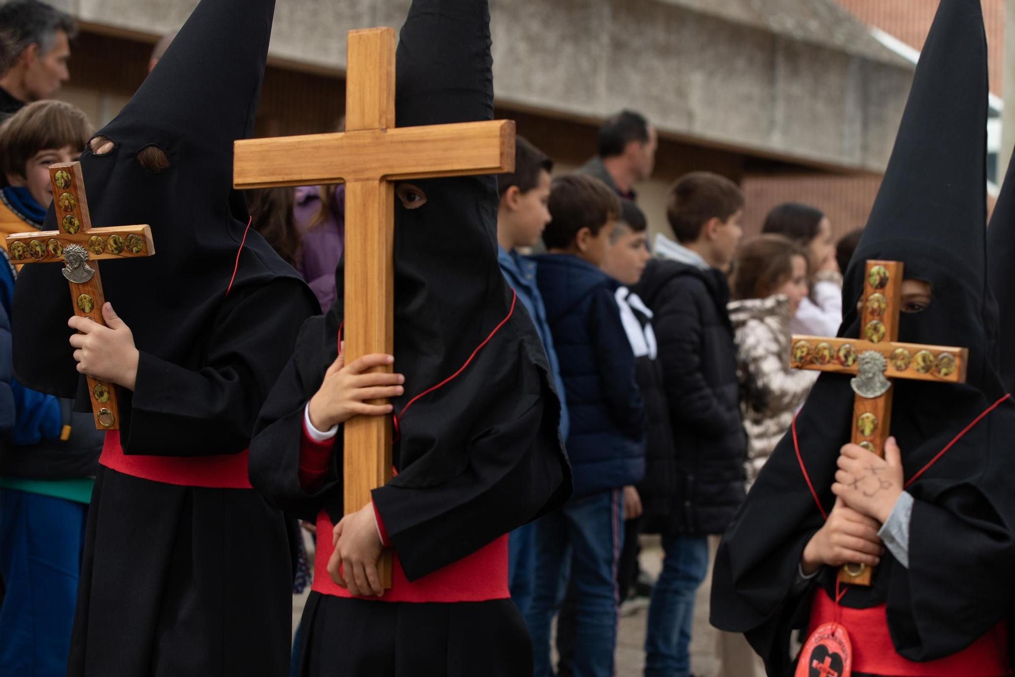 Procesión del colegio Corazón de María