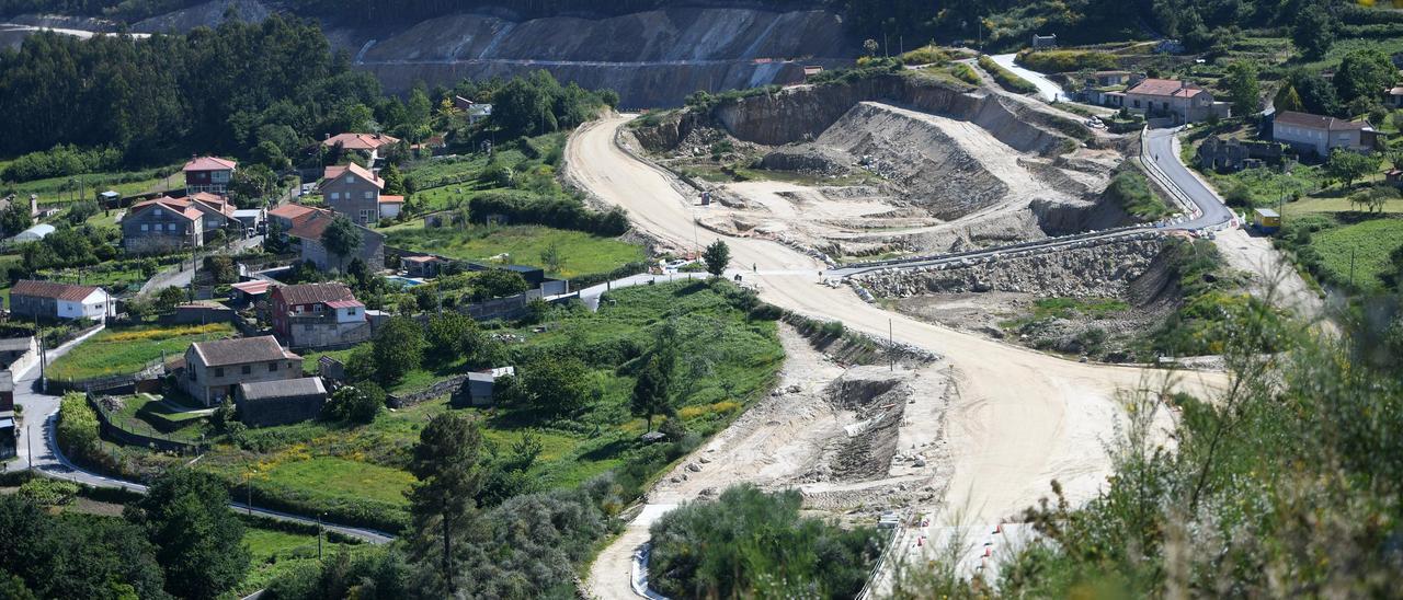 Aspecto de las obras en A Fracha tras más de cinco años de trabajos