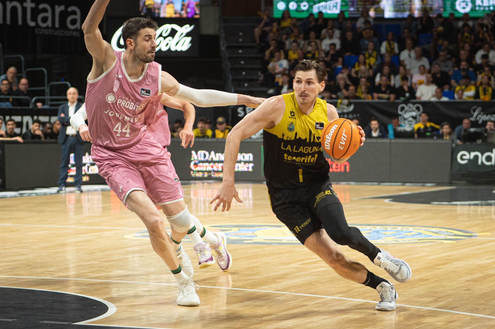 Partido La Laguna Tenerife CB Canarias - Joventut Badalona Inicio de playoff de Liga Endesa Quedarse hasta el fina porque en caso de derrota podría ser el último partido en casa esta temporada  | 02/06/2025 | Fotógrafo: Rafael Arturo Jiménez Rivero