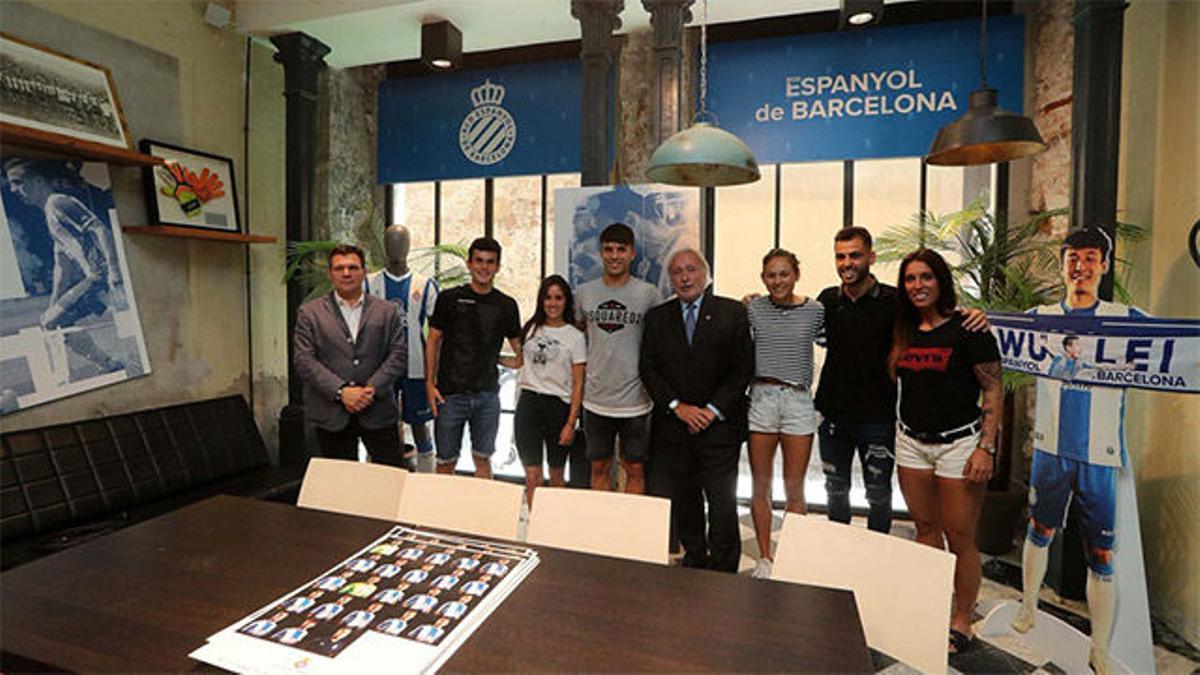 El RCD Espanyol inauguró su nueva tienda en Las Ramblas