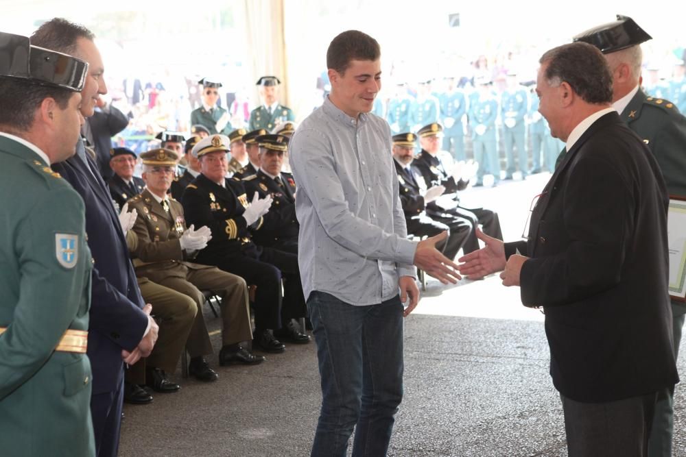 Actos del Día de la Hispanidad en la comandancia de la Guardia Civil de Gijón