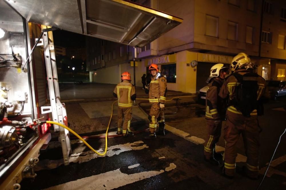 Incendio de un supermercado en Oviedo