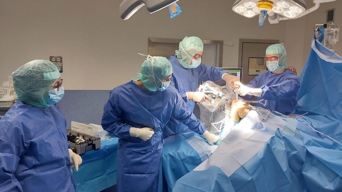 Cirugía Robótica en el Hospital de Manises en imagen de archivo.