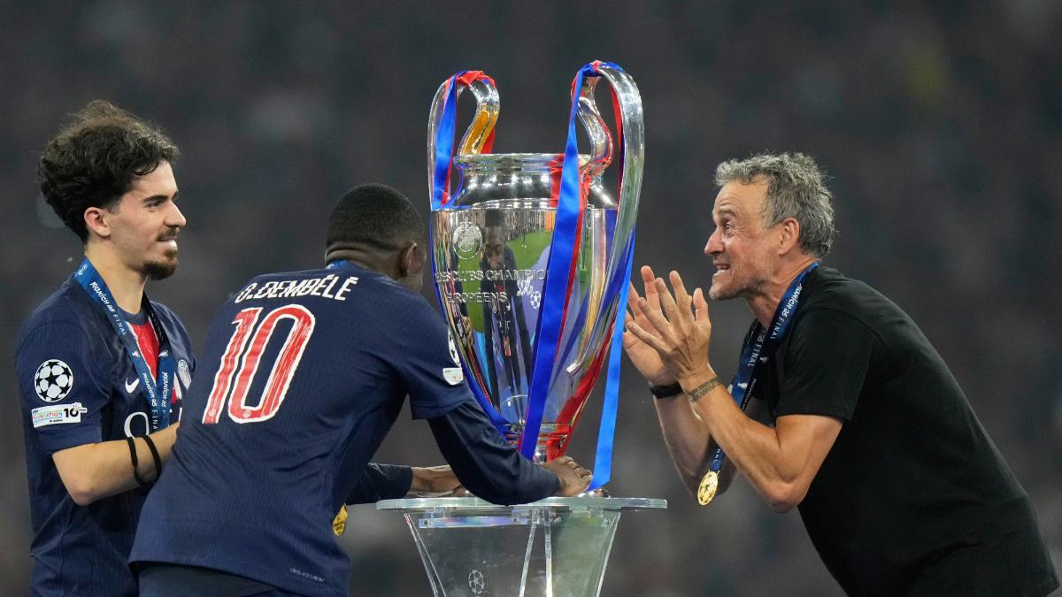 Luis Enrique y Dembélé, ante la Champions League