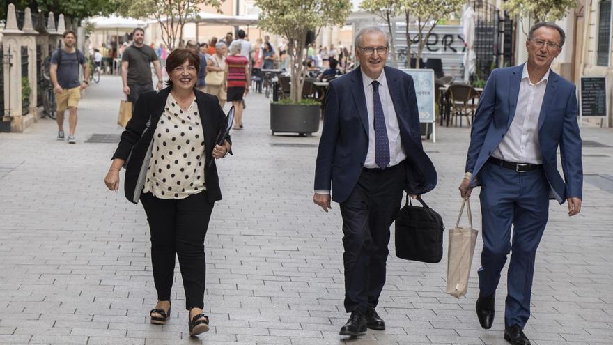 PP y Vox dejan a la AVL en los huesos y &#039;cuelan&#039; en gastos diversos las pruebas a menores migrantes