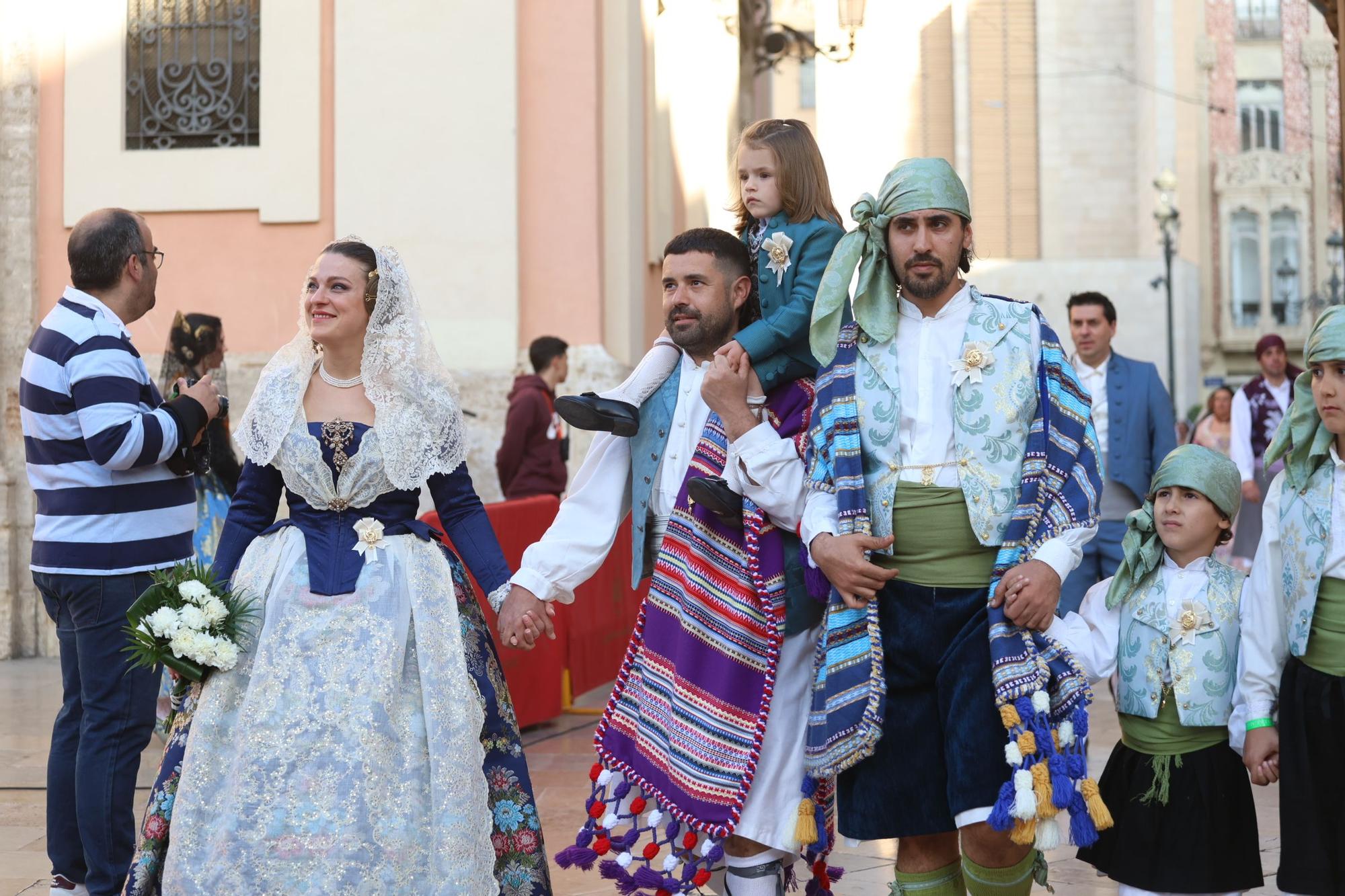 Ofrenda Fallas 2023 | Las fotos más emotivas y especiales del 17 de marzo