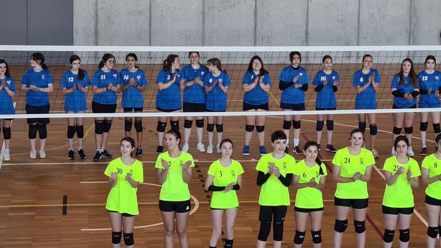 El Club Voleibol Santiago ofrecerá los entrenamientos en el Restollal, donde entrenan y juegan sus equipos