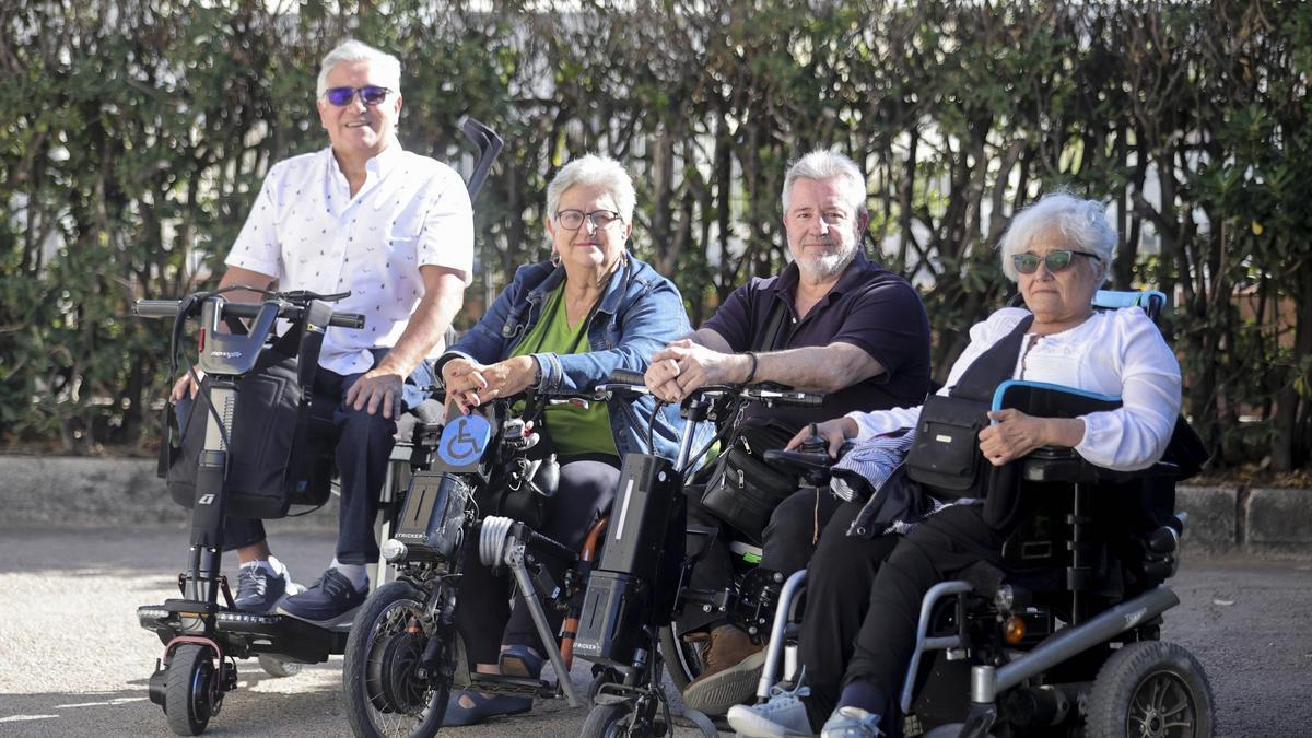 Eugenio Jiménez, Mª José Martínez, José Vicente García y Concha Diciena; cuatro afectados por el síndrome de la postpolio