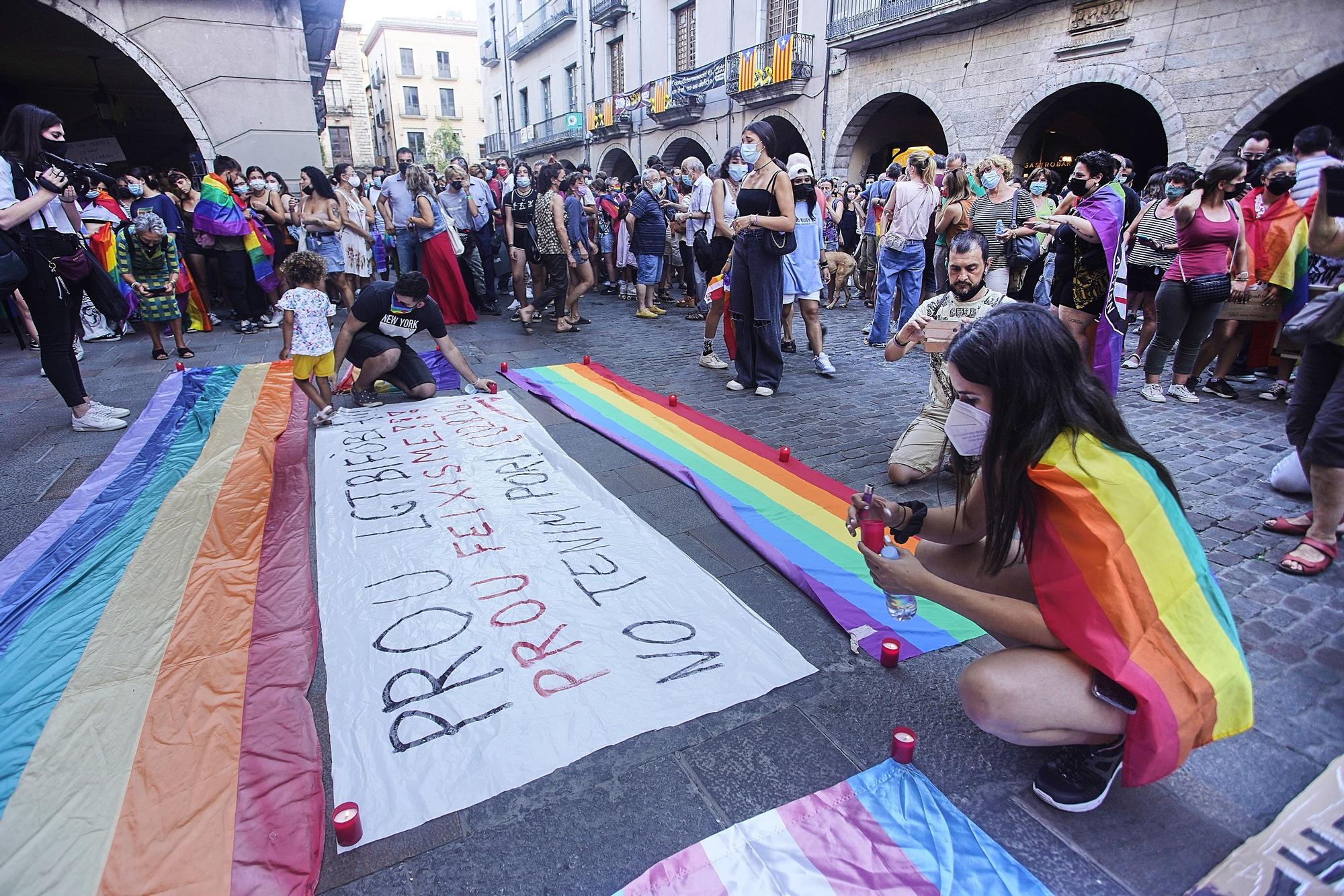 Concentració per condemnar la mort de Samuel Luiz a Girona