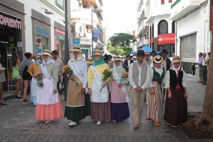 Arrecife se llena de folclore y tradición