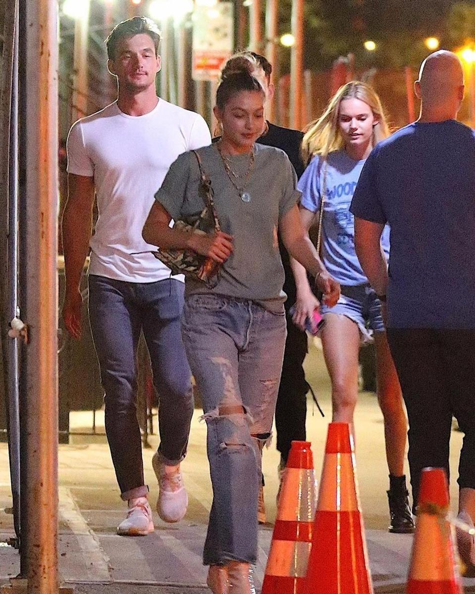 Tyler Cameron y Gigi Hadid