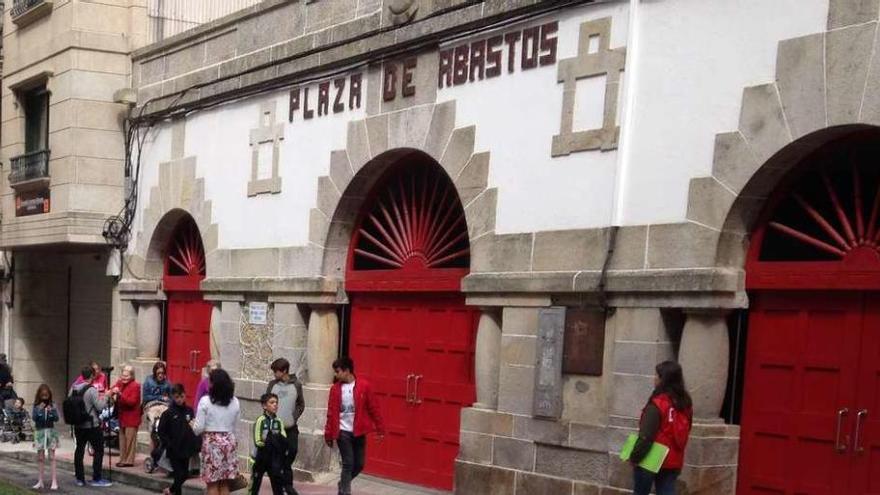 Exterior de la plaza de abastos de A Guarda. // D. P.