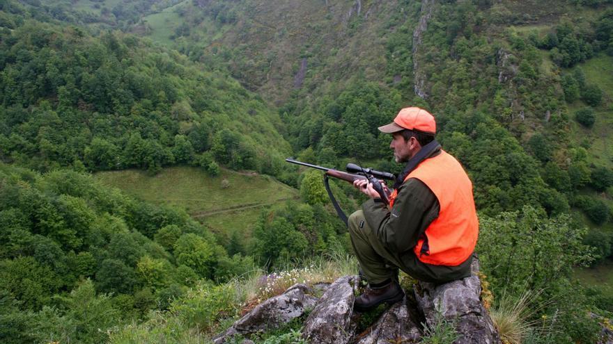 La temporada de caza menor se retrasa un mes en un coto de Sanabria debido a la perdiz pardilla