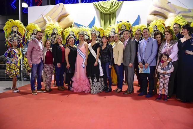 Donacion premio Reina del Carnaval del Centro ...