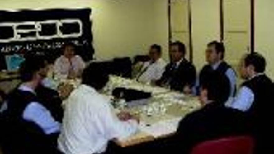 Asempur incrementa su relación con el Colegio Oficial de Médicos