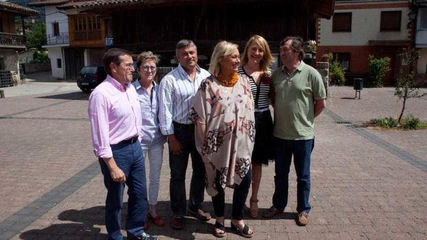 Rafael Alonso, Pepa Cabello, José Antonio Velasco, Mercedes Fernández, Cristina Alonso y Alfonso Orviz.