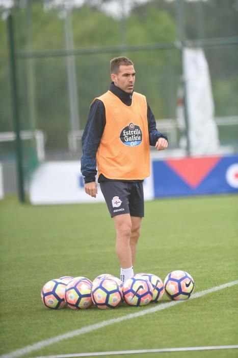 Los jugadores vuelven a los entrenamientos tras el empate en Pamplona ante el Osasuna.