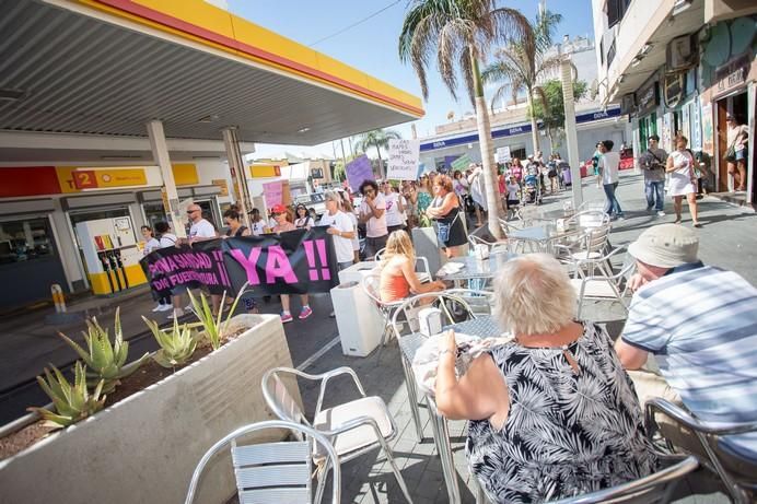 FUERTEVENTURA - MANIFESTACION POR UNA SANIDAD MEJOR EN CORRALEJO - 19-06-17