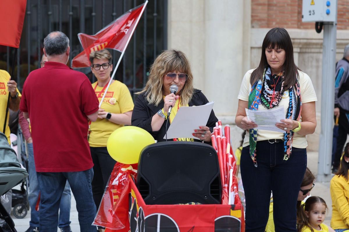07/05/2026 | Plaza de las Aulas, Castellón | Concentración de trabajadoras de las escuelas infantiles durante la huelga educativa