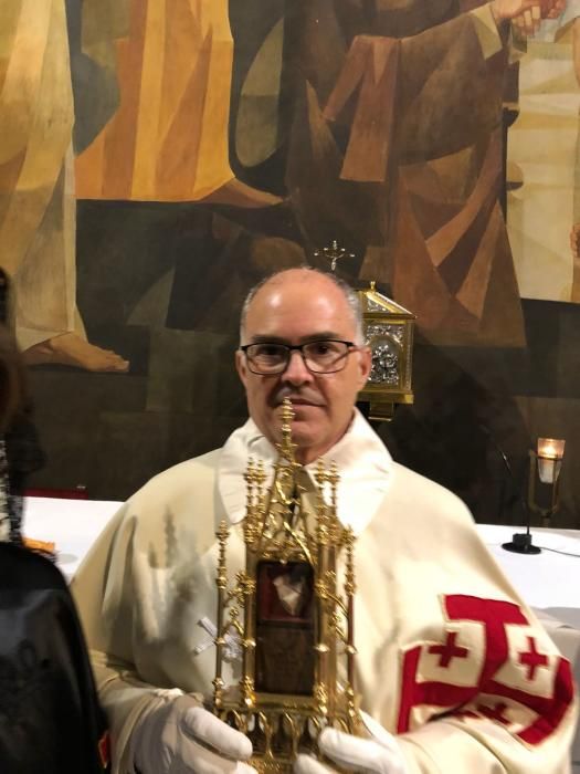 La Orden del Santo Sepulcro de Jerusalén tomó posesión de la Colegiata de san Bartolomé