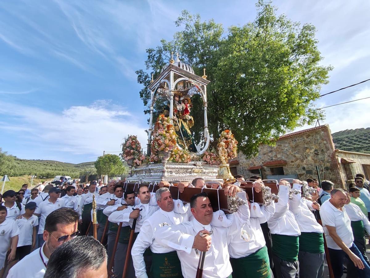 Romería de bajada de la Virgen de Araceli Romería de bajada de la Virgen de Araceli
