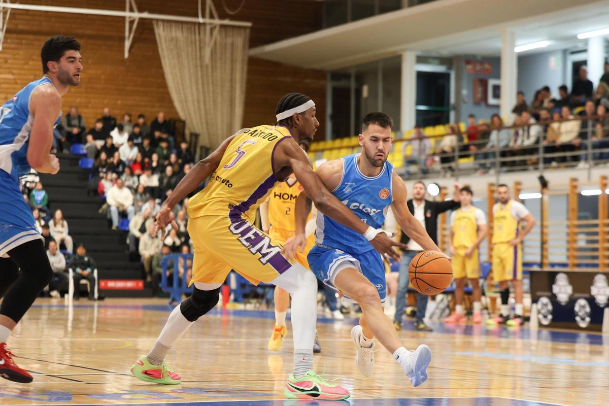 Galería: triunfo del Class Sant Antoni frente al Homs Mataró