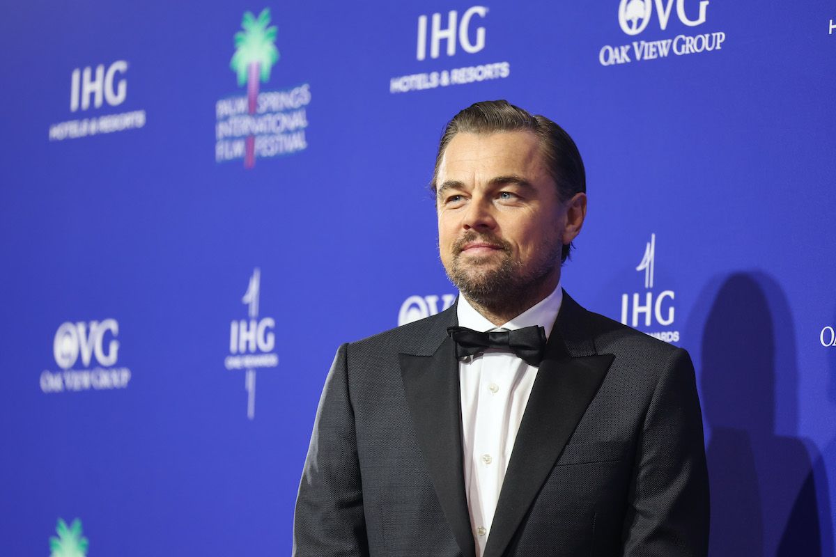 El actor Leonardo Dicaprio posa en los premios Palm Springs, en California