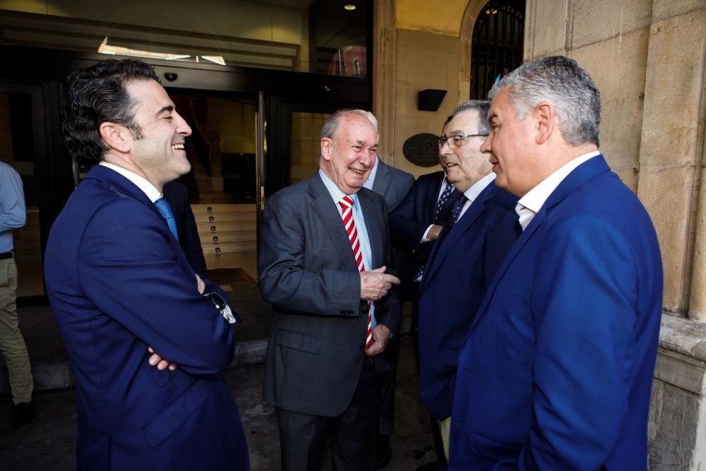 Recepción en el ayto a los ingenieros industriales