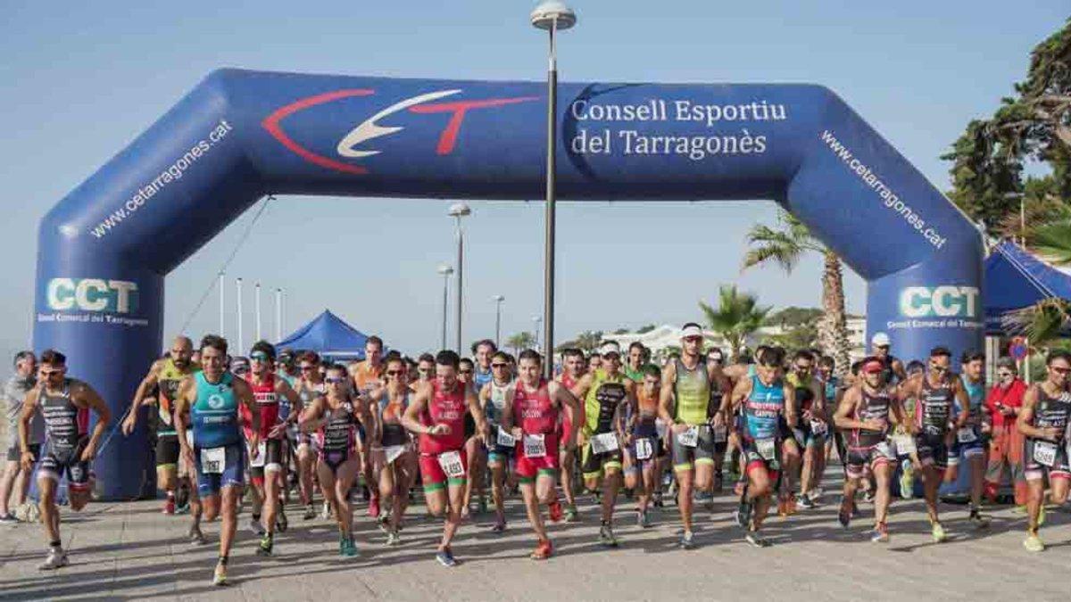 Torredembarra acoge una prueba de triatlón