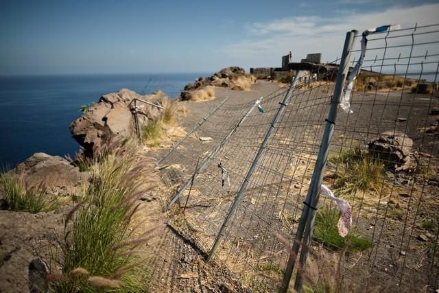 Retiran la valla del mirador de Las Teresitas