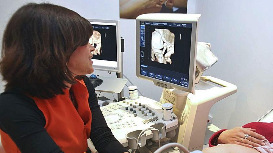 Los ginecólogos instan a las embarazadas a vacunarse porque padecen COVID más grave - Vimarsana News