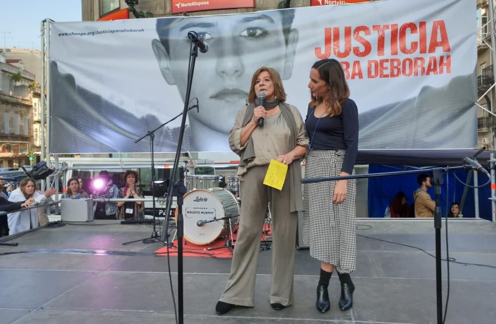 Cientos de personas acudieron a Porta do Sol para reclamar justicia