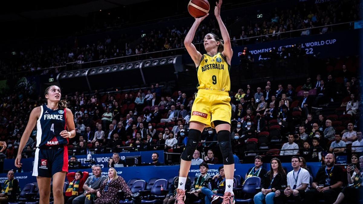 Rebecca Allen, jugadora del Valencia BC, que está jugando el Mundial con Australia en su país