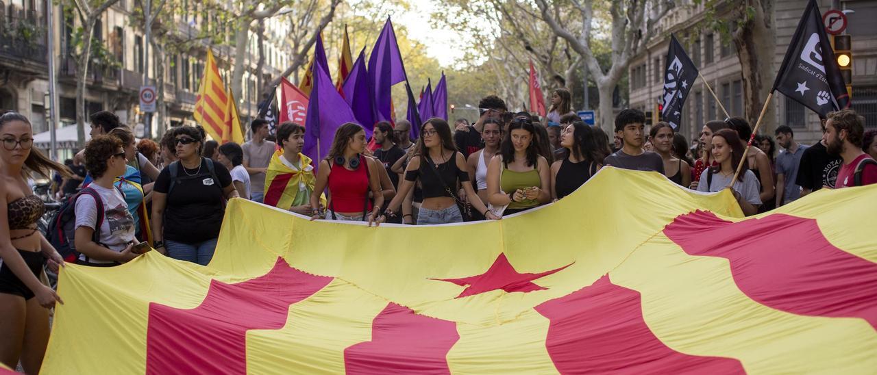 ¿Está desmovilizado el independentismo en Catalunya? ¿Los jóvenes han desconectado del 'procés'?