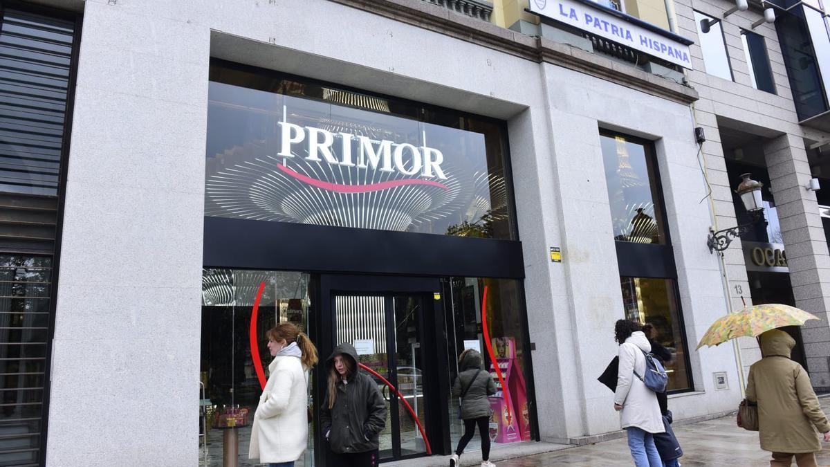El Concello cierra Primor por hacer la reforma sin licencia y no haber recuperado la fachada original