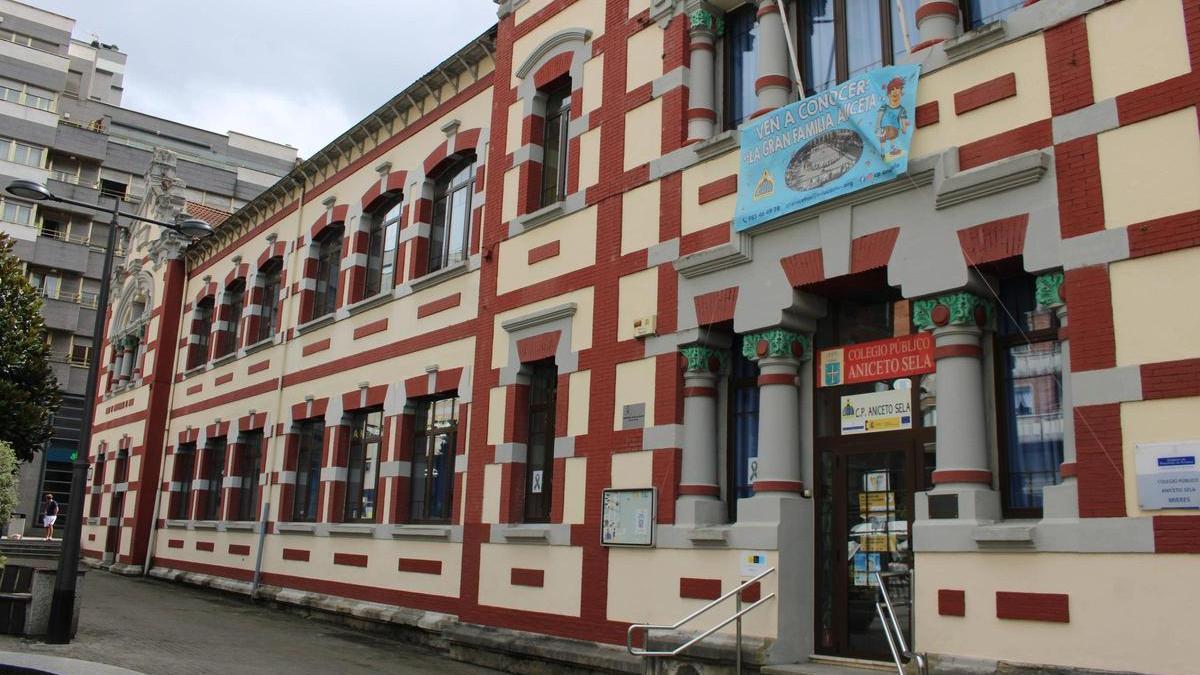 El colegio público Aniceto Sela de Mieres.
