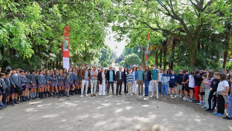 Vigo homenajea a Domingo Villar en el Día del Libro con un acto en la Praza de Compostela
