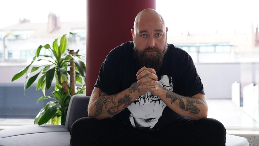 "É moi complicado vivir só da música en Galicia"