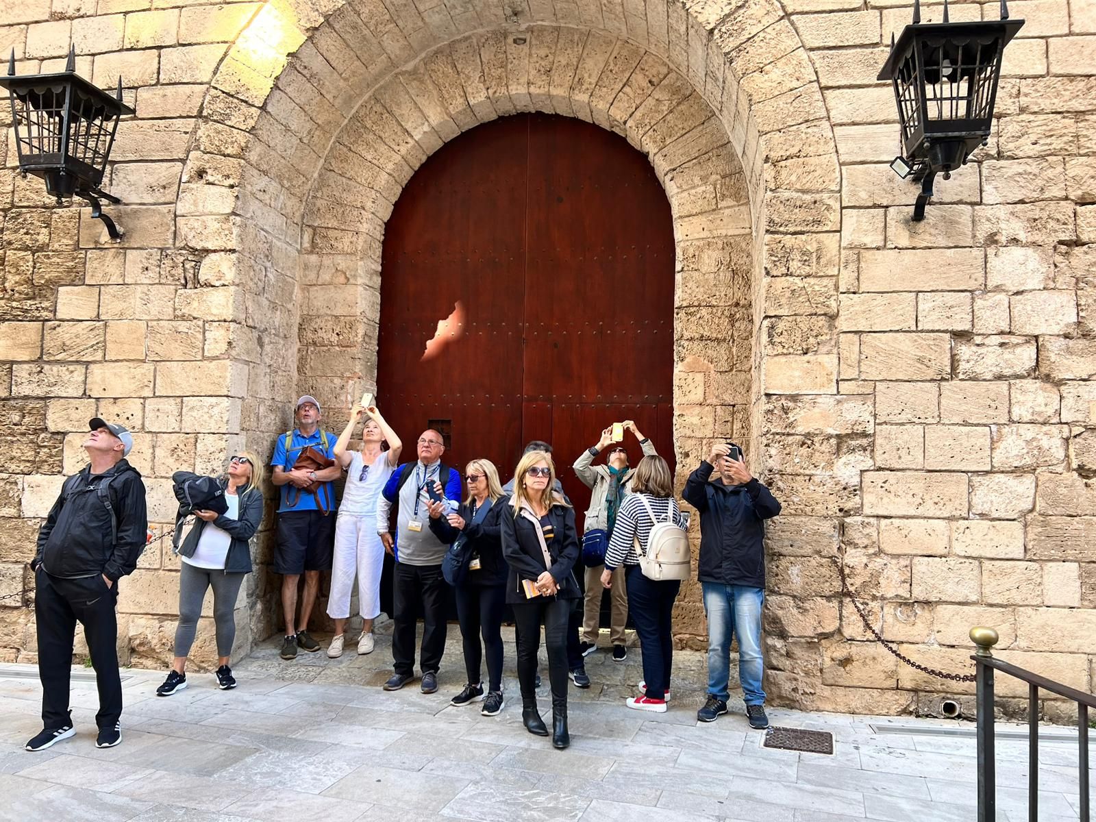 Las fotos del desembarco de cruceristas que han saturado el centro de Palma