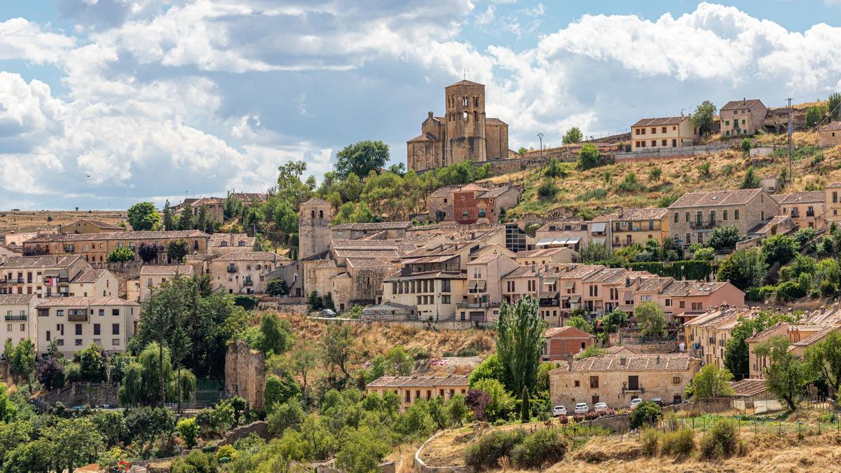 Además de enamorar a Unamuno, es uno de los pueblos más bonitos de Segovia