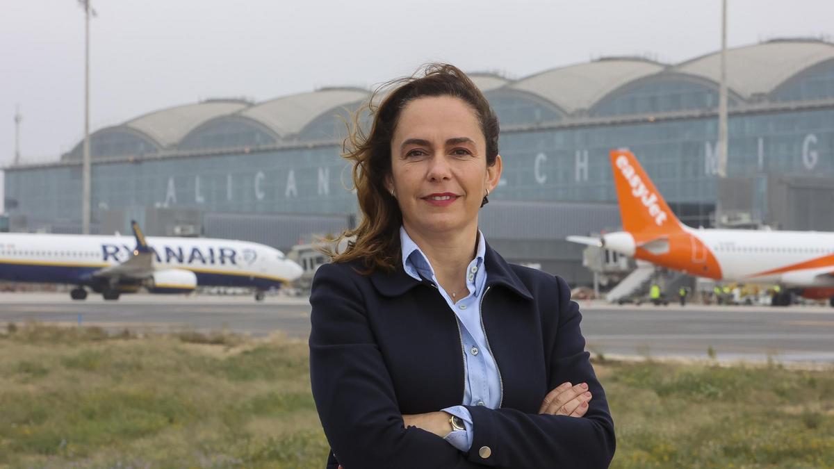 Laura Navarro, directora del aeropuerto Alicante-Elche.