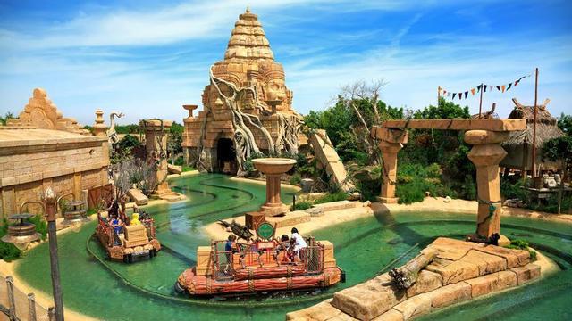Una imagen de una atracción en Portaventura.